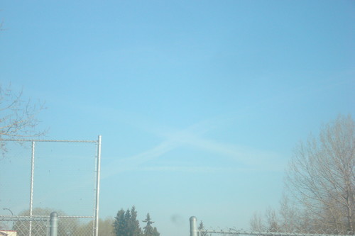 Chemtrails May 11 2010 005.jpg