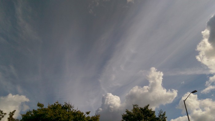 9:15:15clouds3.jpg