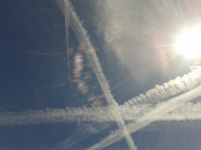 Buckinghamshire Chemtrail Aerosol1.jpg