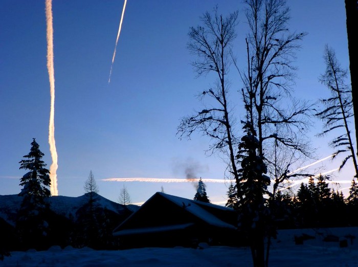 Chem Trail 5 Jan 1 2015.JPG