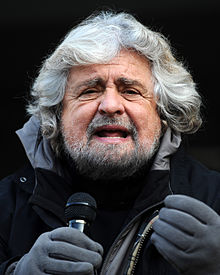 220px-Beppe_Grillo_-_Trento_2012_01.JPG
